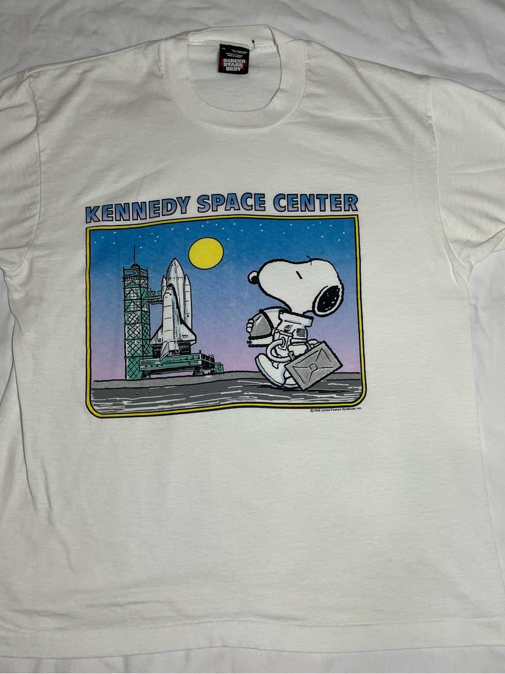 Vintage NASA Snoopy Woodstock Kennedy Space Center Shirt - Men’s L -Screen Stars